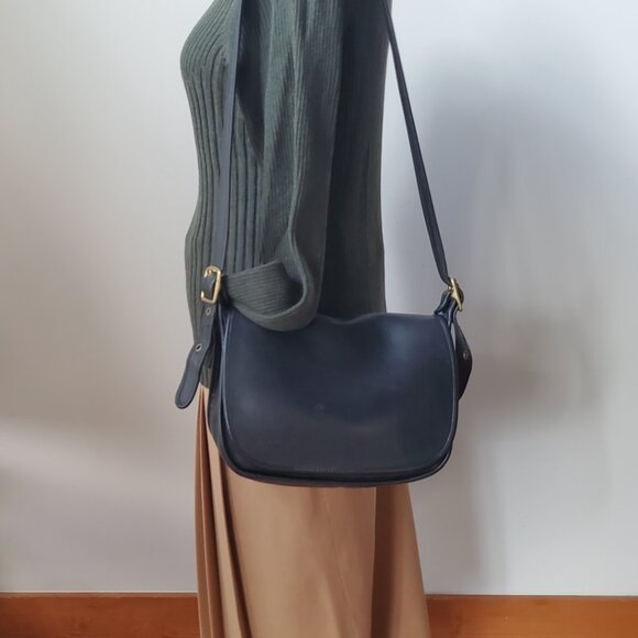 Vintage 90's Coach 9951 Legacy Patricia Saddle Bag in Black Glove Tanned Leather - Picture 10 of 10